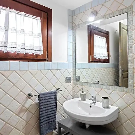 Naab Haus - - * Olbia