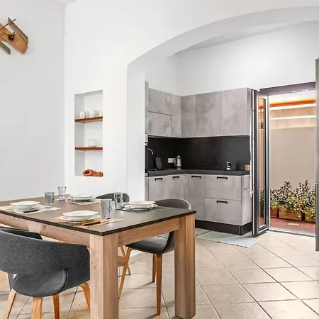 Naab Haus - - * Olbia
