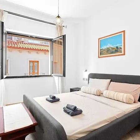 Naab Haus - - Appartamento